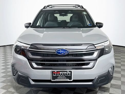 Used 2026 Subaru Forester Premium AWD/4WD image 2