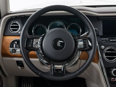 Certified 2019 Rolls-Royce Cullinan AWD/4WD image 35