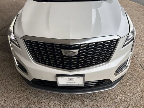 Certified 2026 Cadillac XT5 Premium Luxury w/ LPO, Blue Accent Package FWD image 32