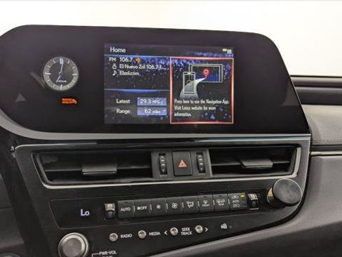 Used 2022 Lexus ES 250 w/ Premium Package AWD/4WD image 27