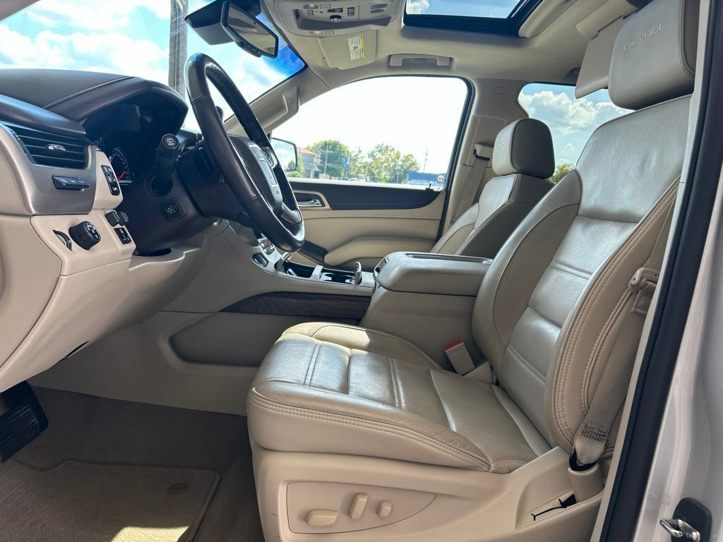 Used 2019 GMC Yukon Denali w/ Denali Ultimate Package RWD image 8