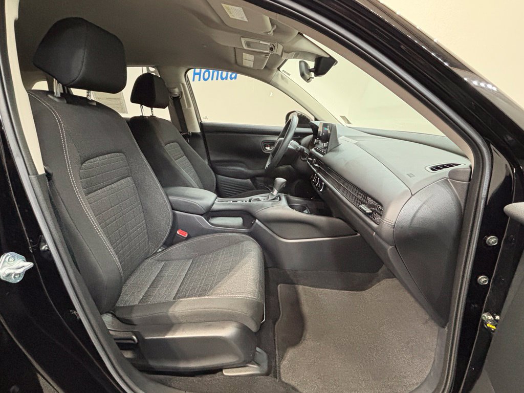 Certified 2024 Honda HR-V LX image 29