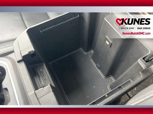 Used 2022 Chevrolet Silverado 1500 High Country w/ Technology Package image 23