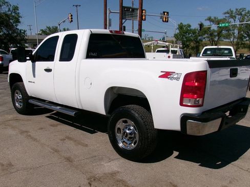 Used 2013 GMC Sierra 2500 W/T AWD/4WD image 9