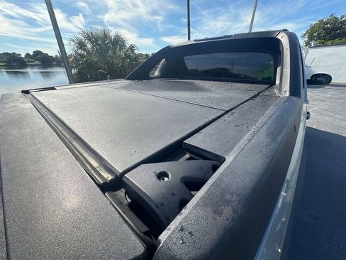 Used 2012 Chevrolet Avalanche LTZ image 13