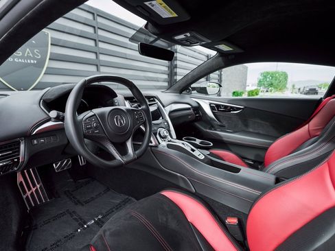 Used 2022 Acura NSX Type S image 2