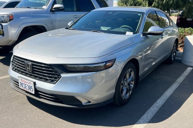 Used 2024 Honda Accord EX image 2