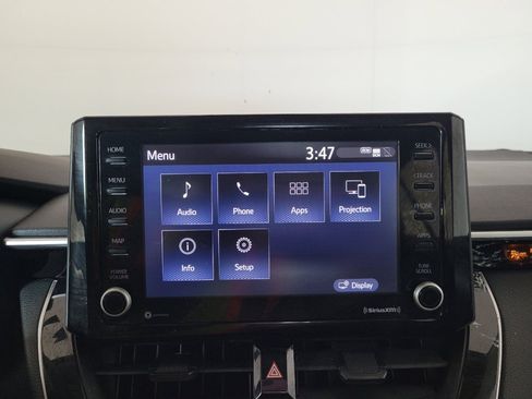 Used 2022 Toyota Corolla LE FWD image 25