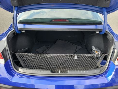 Certified 2025 Hyundai Elantra Sport image 22