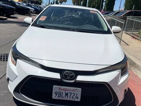 Used 2022 Toyota Corolla XLE FWD image 1