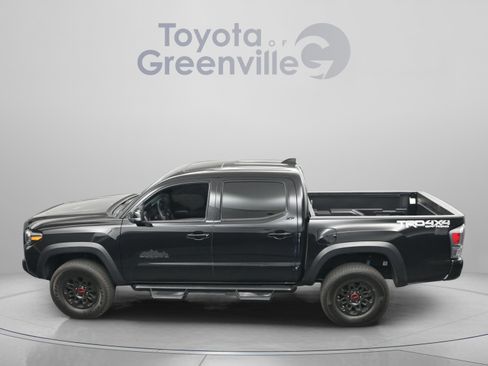Used 2023 Toyota Tacoma TRD Off-Road w/ TRD Premium Off Road Package AWD/4WD image 4
