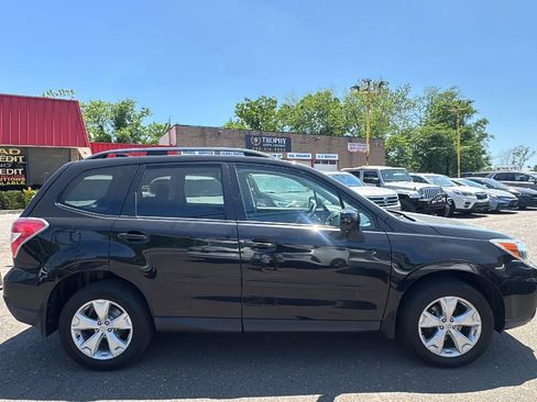 Used 2016 Subaru Forester 2.5i Premium AWD/4WD image 4