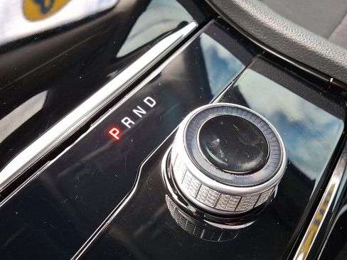 Certified 2023 Jeep Grand Cherokee Laredo w/ Luxury Tech Group I image 30