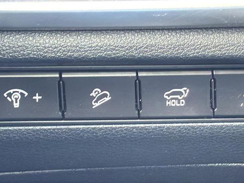 Used 2025 Kia Telluride S FWD image 30
