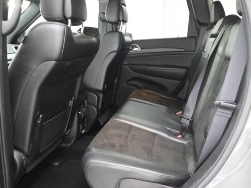 Used 2020 Jeep Grand Cherokee Altitude AWD/4WD image 8