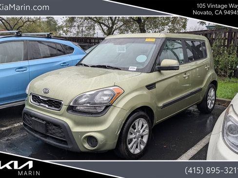 Used 2012 Kia Soul + image 1