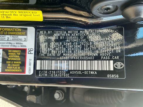 Used 2014 Toyota Camry LE image 32