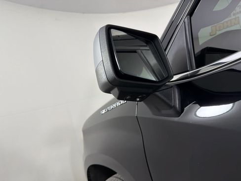 Used 2024 Chevrolet Silverado 1500 LTZ RWD image 13