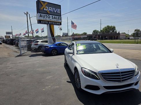 Used 2015 Mercedes-Benz C 300 4MATIC Sedan image 6