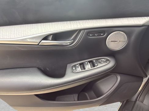 Used 2019 INFINITI QX50 Essential w/ Sensory Package image 18