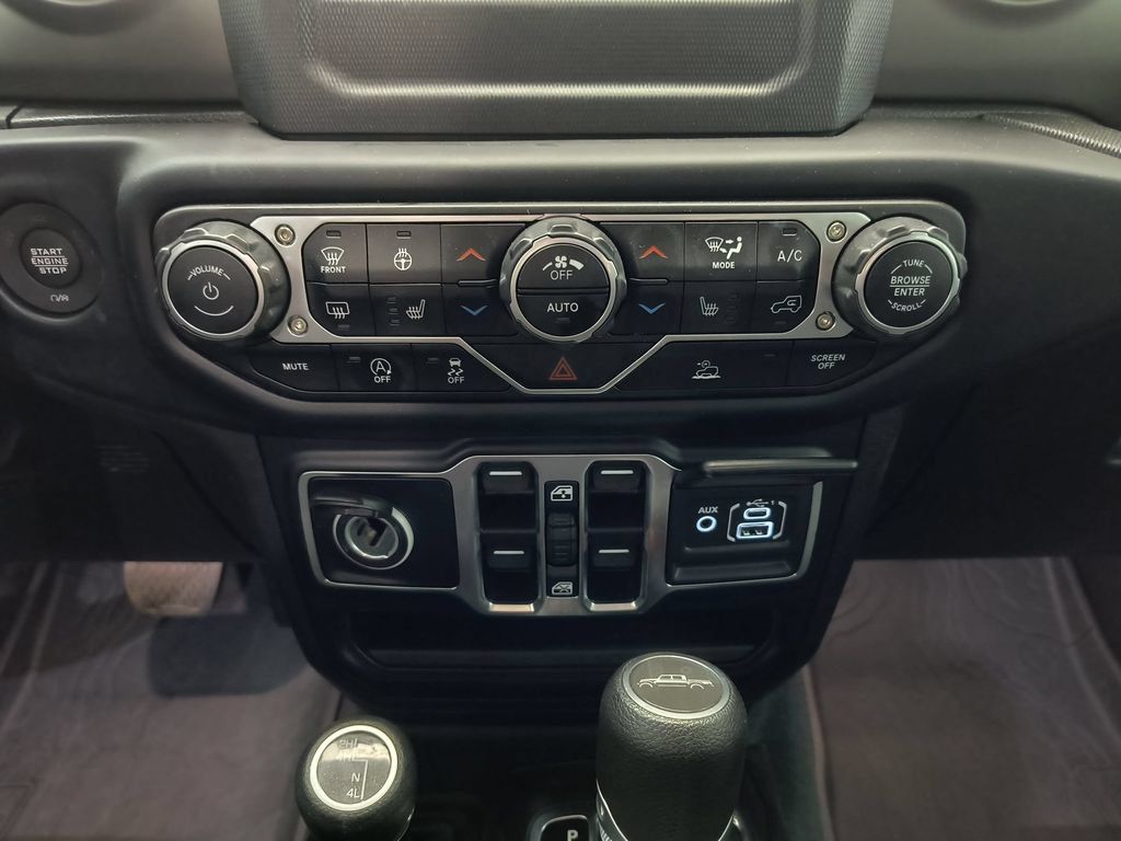 Used 2023 Jeep Gladiator Sport AWD/4WD image 17
