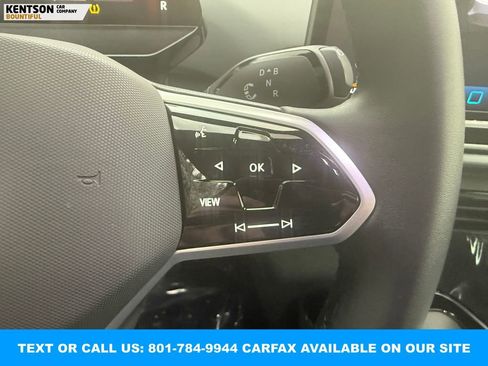 Used 2025 Volkswagen ID.4 Pro image 16