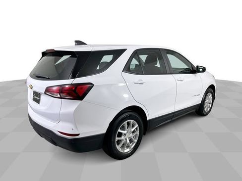 Used 2022 Chevrolet Equinox LS FWD image 8