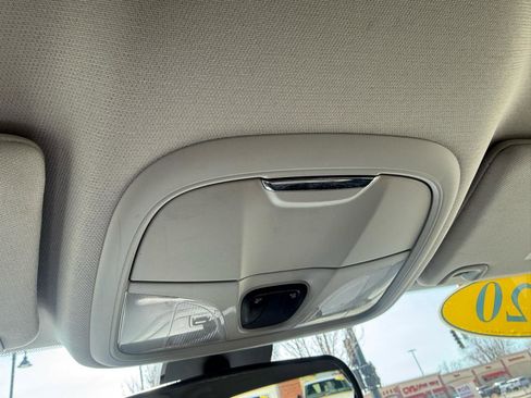 Used 2020 Jeep Cherokee Latitude w/ Cold Weather Group image 25