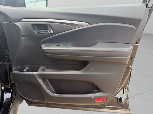 Used 2023 Honda Ridgeline RTL image 10