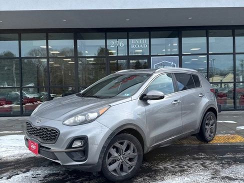 Used 2020 Kia Sportage S image 1
