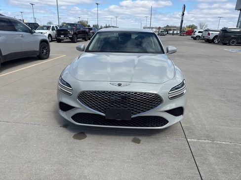Used 2025 Genesis G70 2.5T image 2
