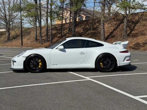 Used 2015 Porsche 911 GT3 image 6