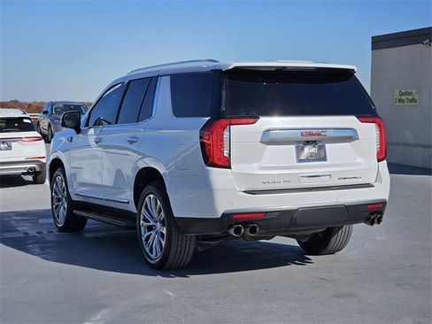 Used 2022 GMC Yukon Denali w/ Advanced Technology Package image 5