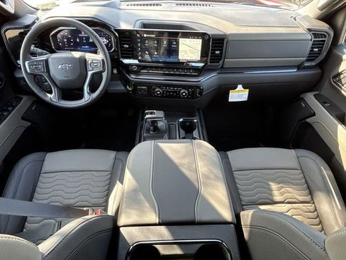 New 2026 Chevrolet Silverado 1500 ZR2 image 21