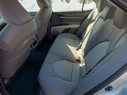 Used 2022 Toyota Camry LE w/ Carpet Mat Package (TMS) FWD image 26