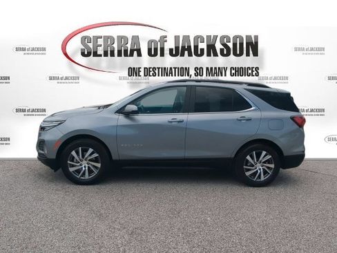 Used 2023 Chevrolet Equinox LT FWD image 6