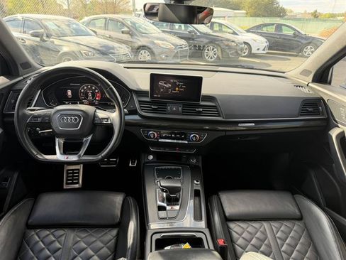 Used 2018 Audi SQ5 Prestige w/ Prestige Package AWD/4WD image 18