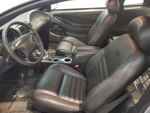 Used 2004 Ford Mustang GT RWD image 9