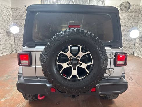 Used 2019 Jeep Wrangler Unlimited Rubicon AWD/4WD image 6