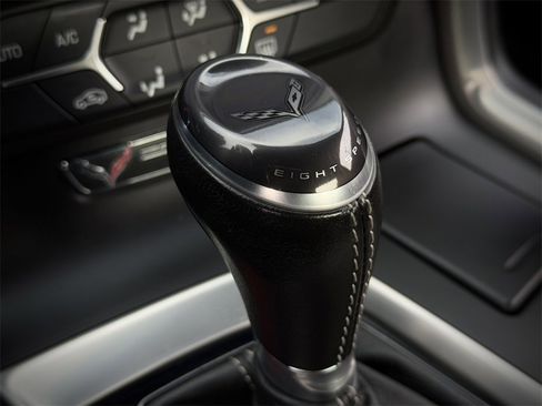 Used 2017 Chevrolet Corvette Stingray Convertible w/ 1LT image 35