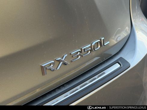 Used 2018 Lexus RX 350L Luxury w/ Accessory Package FWD image 7