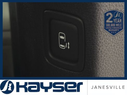 Used 2024 Kia Carnival SX Prestige image 28