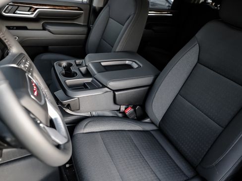 New 2026 GMC Sierra 2500 SLE w/ SLE Value Package; image 13