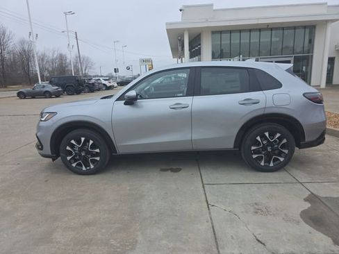 New 2026 Honda HR-V EX-L image 2