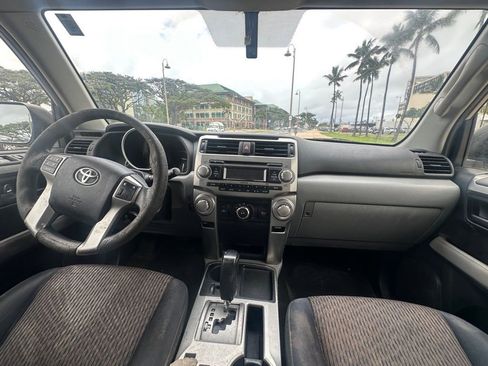 Used 2013 Toyota 4Runner SR5 image 10