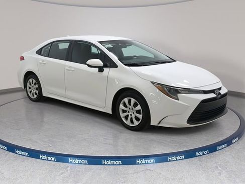 Certified 2024 Toyota Corolla LE image 3