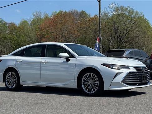 Used 2019 Toyota Avalon Limited w/ Advanced Safety Package image 7