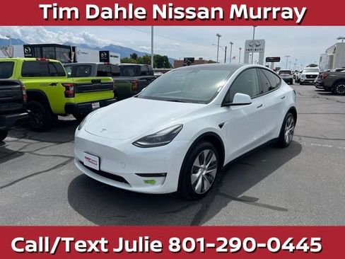 Used 2023 Tesla Model Y Long Range AWD/4WD image 5