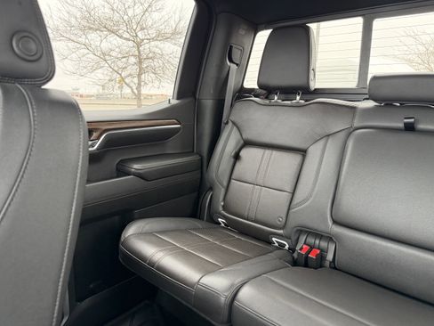 Used 2023 Chevrolet Silverado 1500 High Country w/ High Country Premium Package image 12