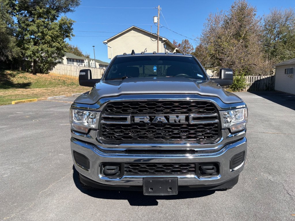 Used 2024 RAM 2500 Tradesman w/ Chrome Appearance Group AWD/4WD image 2